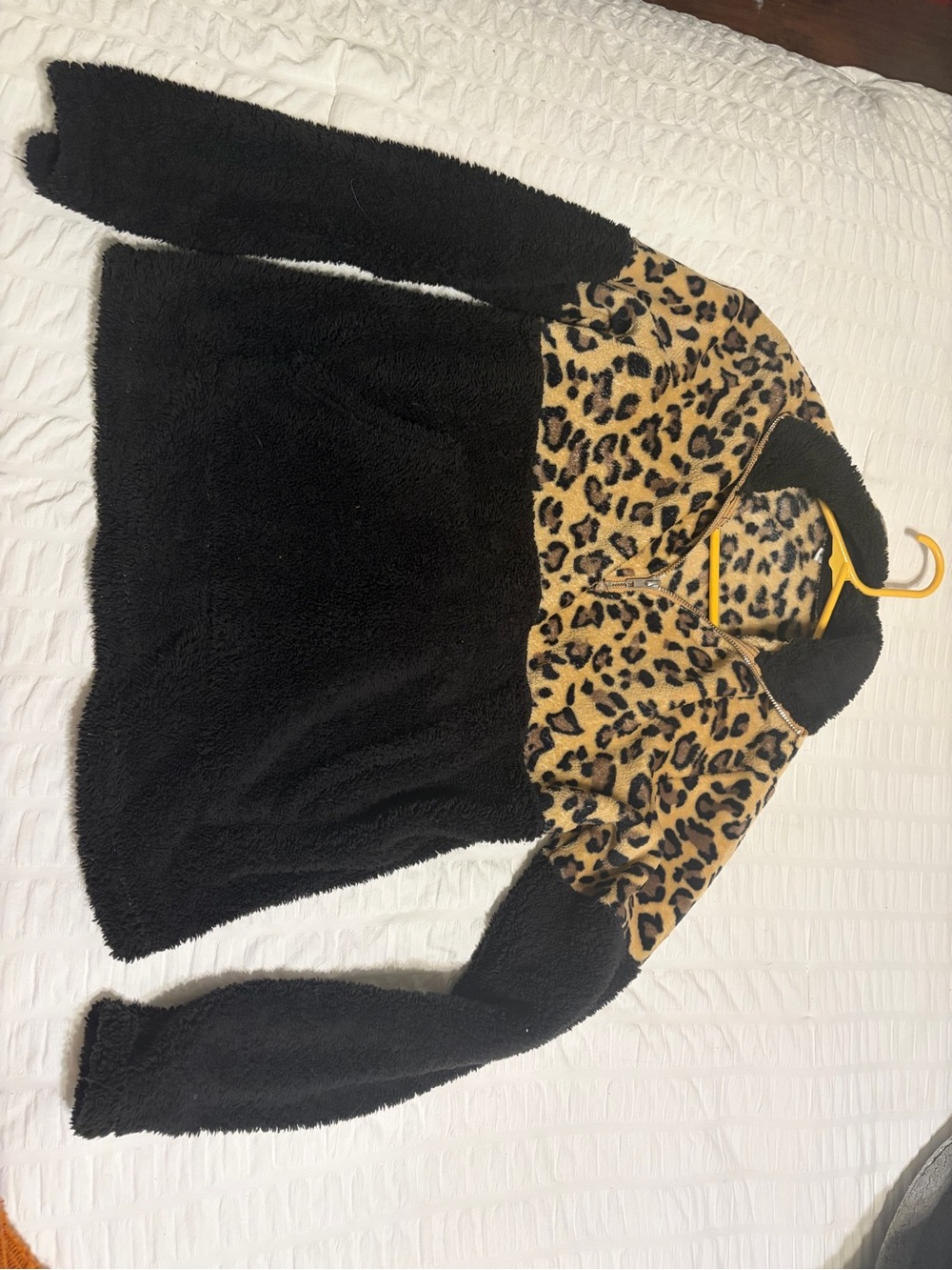 Black & Leopard Sherpa Half-Zip Jacket